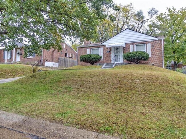 Building Photo - Fantastic 2bd/1ba home! Let yourself in!