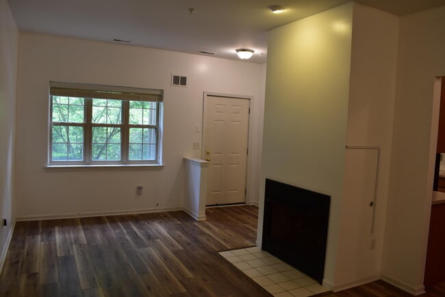 Building Photo - 39696 Rockcrest Ln