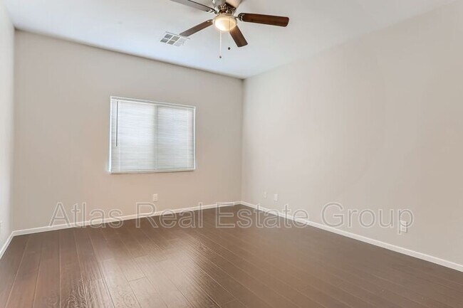 Building Photo - 9544 Alma Ridge Ave