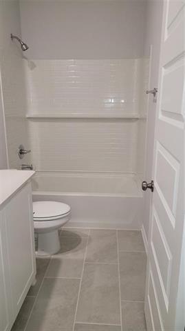 Building Photo - 552 Hickory Rdg Dr