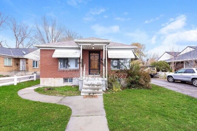 Building Photo - 2585 S 700 E