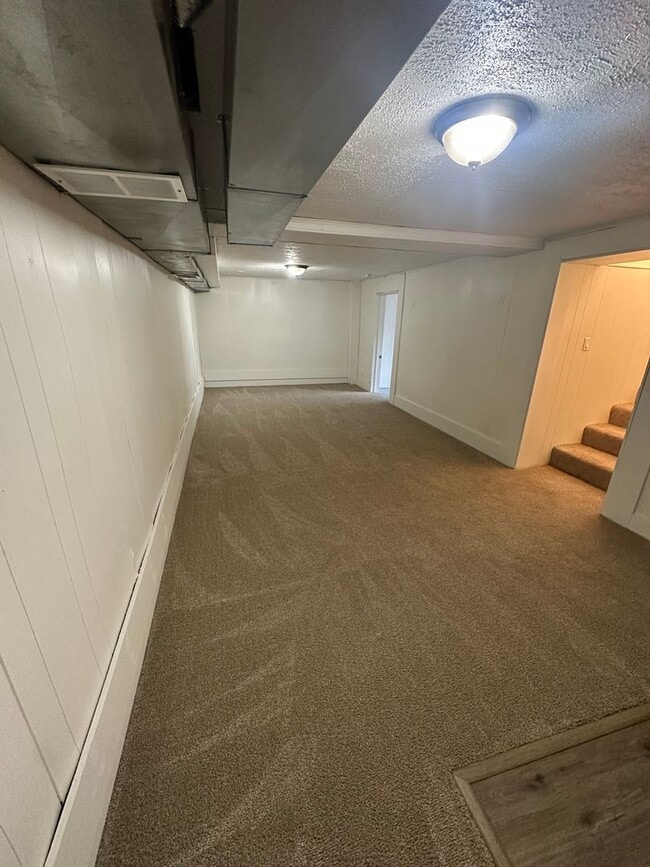 Building Photo - 3 BR HOME-BRIARWOOD SUBDIVISION