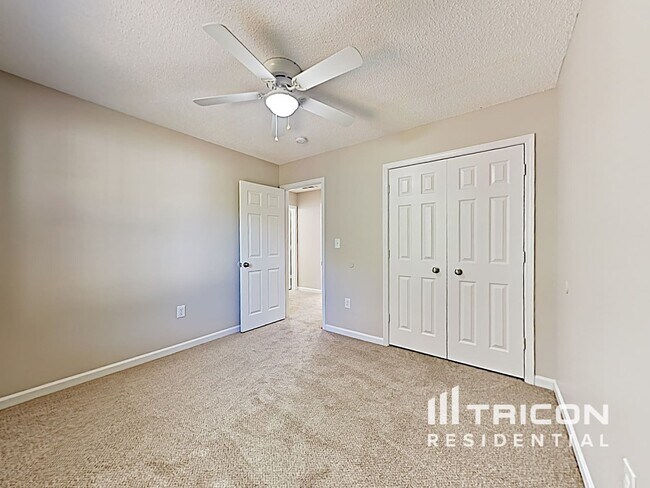 Building Photo - 177 Everett Park Dr