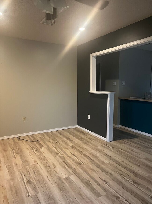 Building Photo - Come take a look at this 3-bedroom 2-bath home in Dover.