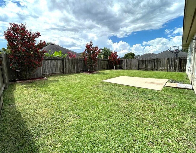 Building Photo - 8106 Saragosa Blue Ln