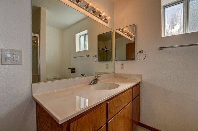 Building Photo - Nice three bedroom two bath home in PV!