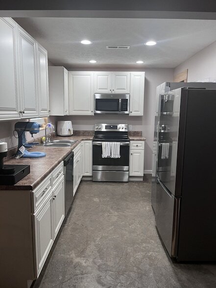 Building Photo - 769 Hardy Rd