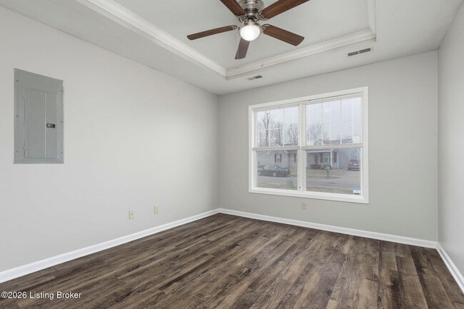 Building Photo - 8815 Woodpointe Blvd