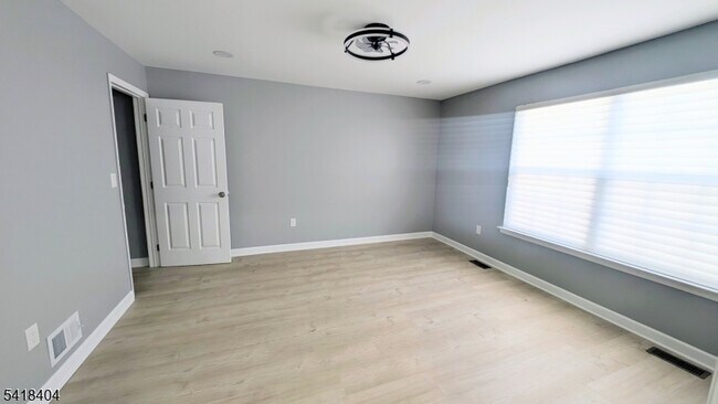 Building Photo - 3 Caroline Foster Ct