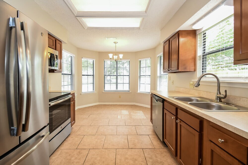 Building Photo - 8618 Collins Ridge Blvd S
