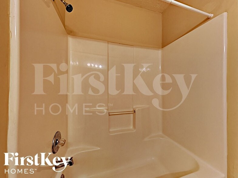 Building Photo - 85 Harvard Dr