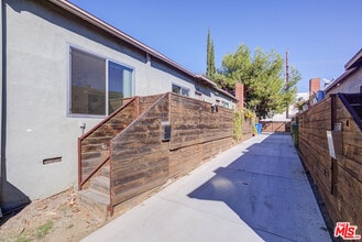 Building Photo - 3216 Bellevue Ave