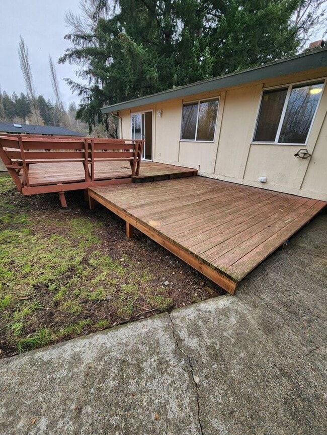 Building Photo - Nice 3 Bedroom Rambler In the Parkland/Spanaway Area!