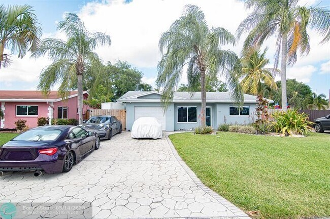 Building Photo - 3251 NW 65th St
