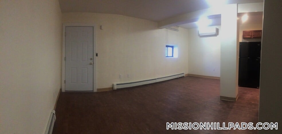 Building Photo - 13 Ruggles St