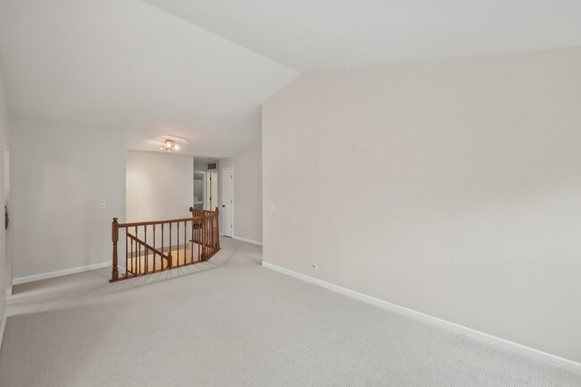 Building Photo - 1242 S Wellington Ct