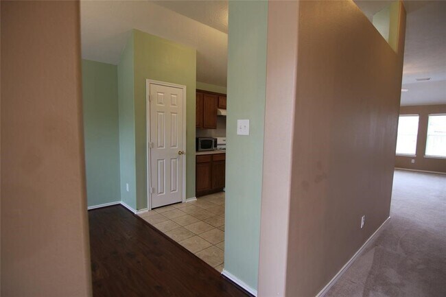 Building Photo - 12259 Noco Dr