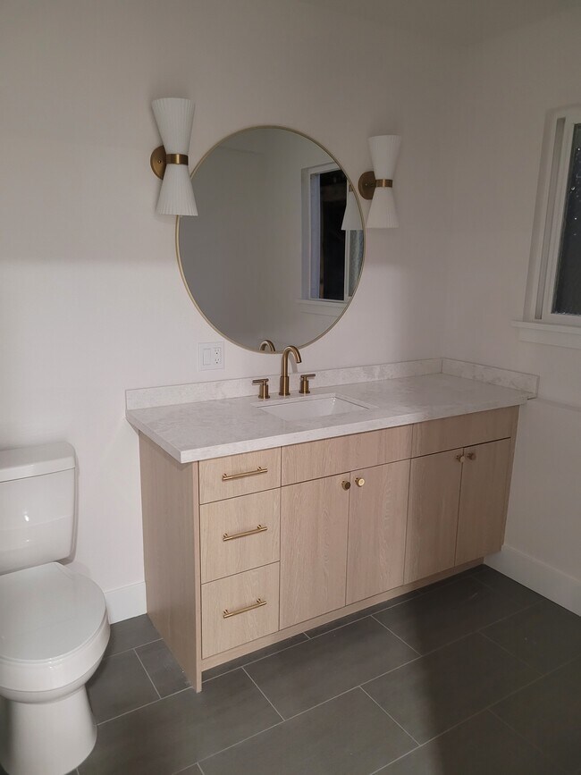 Building Photo - 19229 34th Dr SE