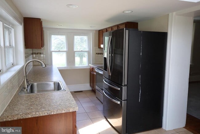 Building Photo - 3244 Skippack Pike