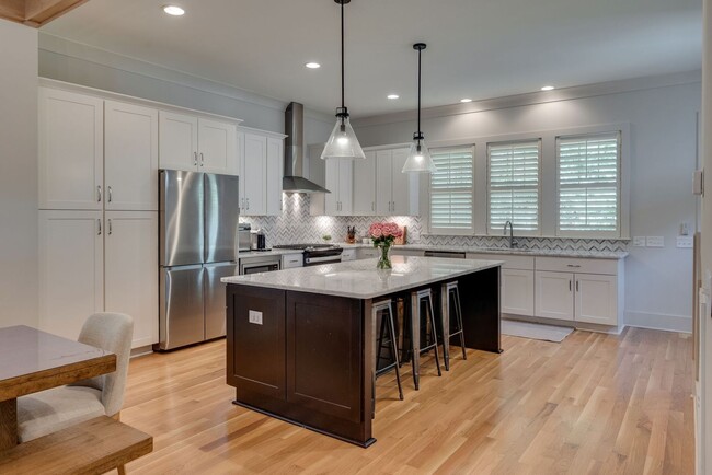 Building Photo - **Newly constructed beautiful home - locat...