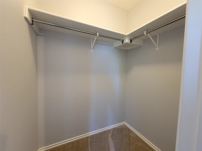 Building Photo - 809 Dogwood Trail