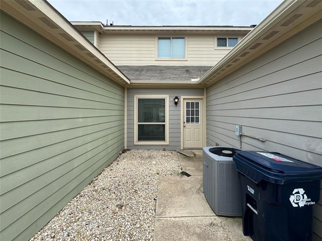 Building Photo - 5513 Galante Ln