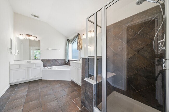 Building Photo - 17714 Sunset River Ln