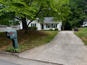 Building Photo - 3003 Amidon Dr
