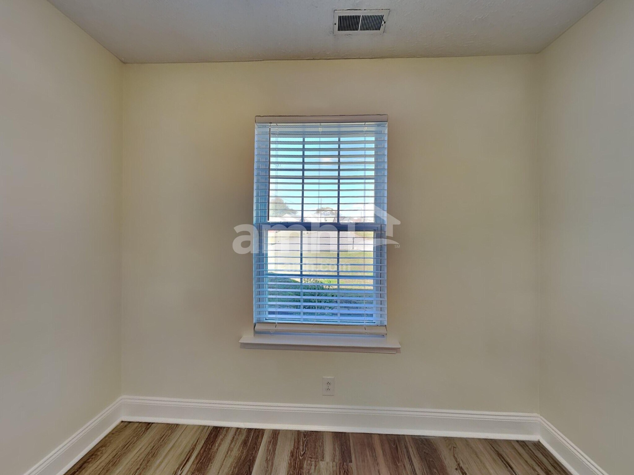 Building Photo - 1117 Mantle Way