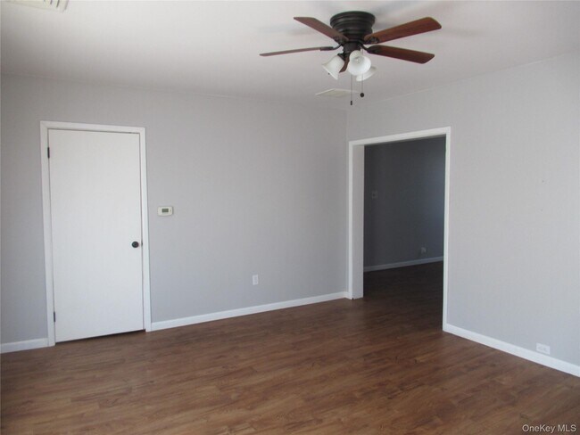 Building Photo - 26 Glass St