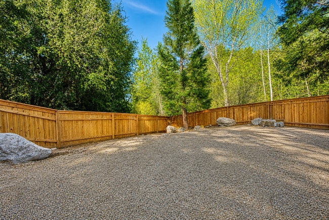 Building Photo - 2116 Bernina Dr