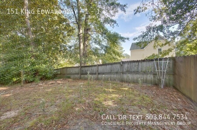 Building Photo - 151 King Edward Way