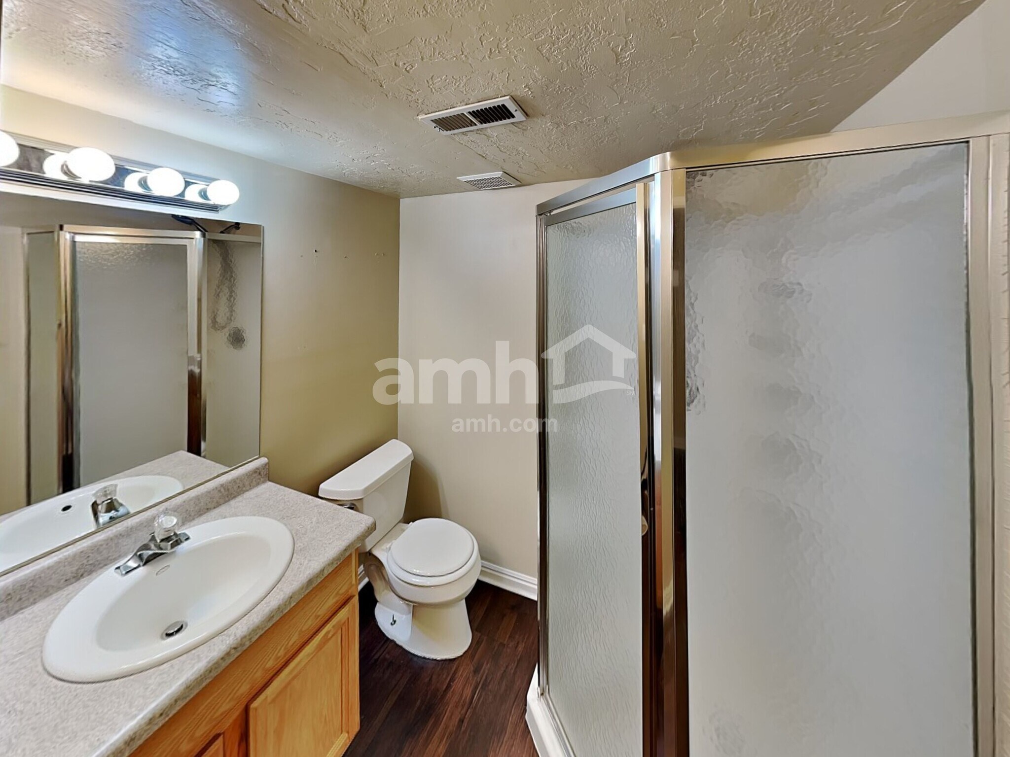 Building Photo - 536 S 925 E