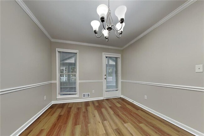 Building Photo - 4273 Deerbrook Way SW