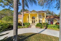 Building Photo - 4489 Oak View Dr