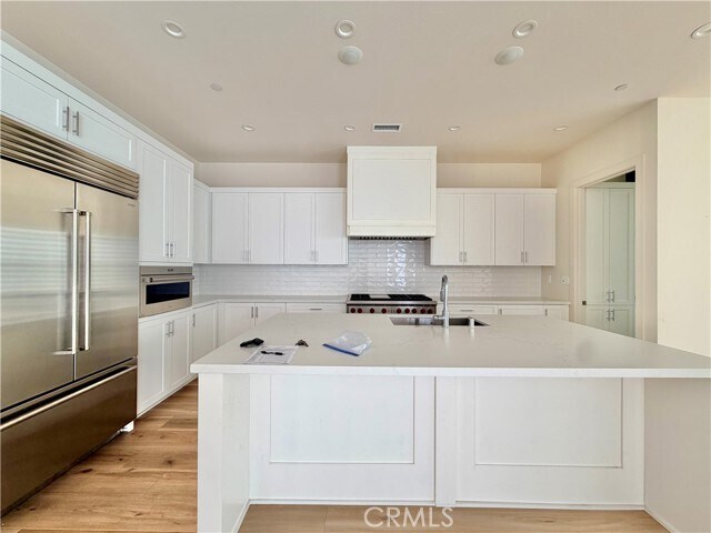Building Photo - 321 Brimwood