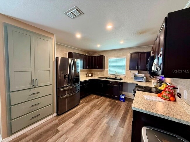 Building Photo - 1609 Steely Dr