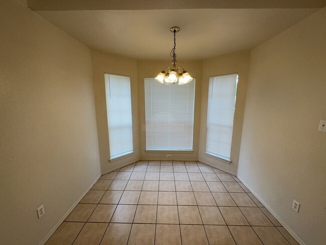 Building Photo - 1604 Grey Fox Trail