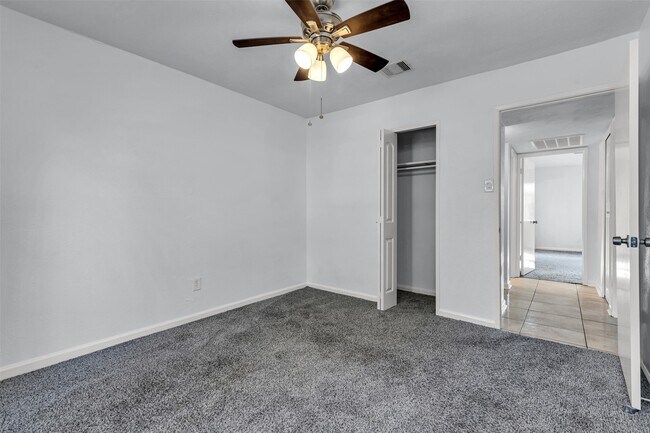 Building Photo - 4406 Kacee Dr