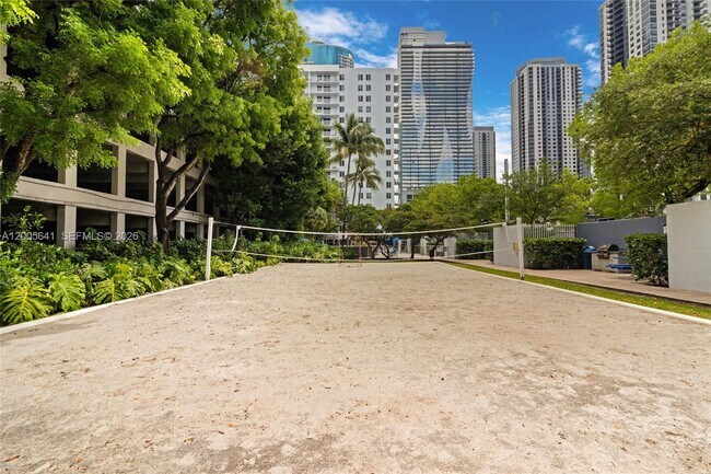 Building Photo - 850 N Miami Ave