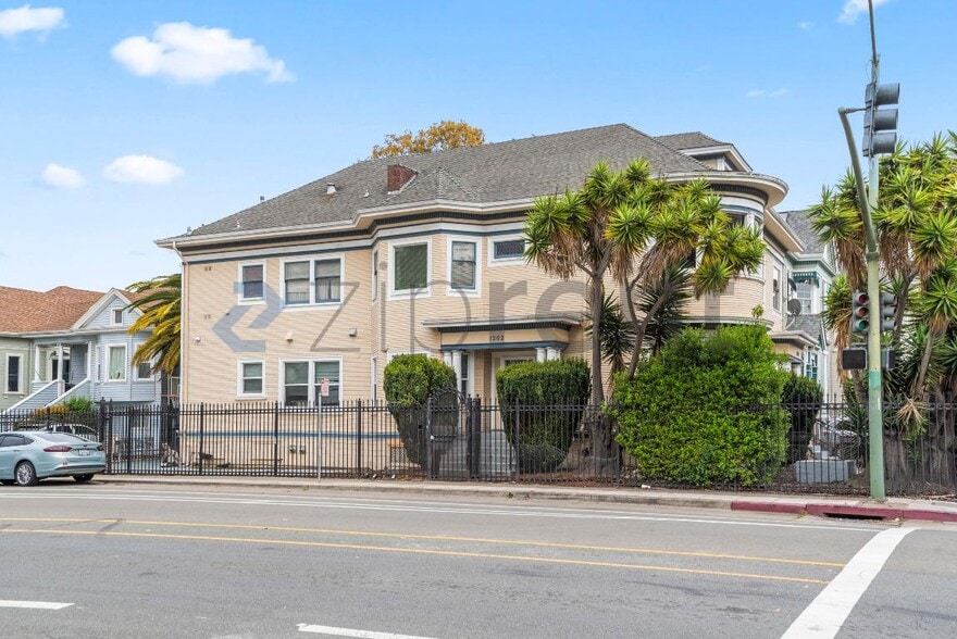 Building Photo - 1202 Adeline St