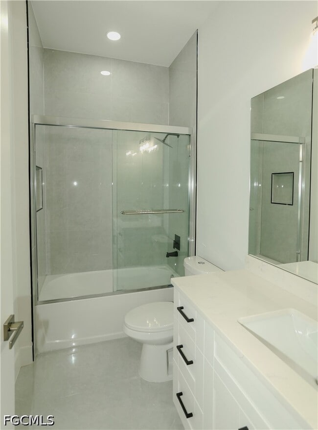 Building Photo - 143 Harold Ave S