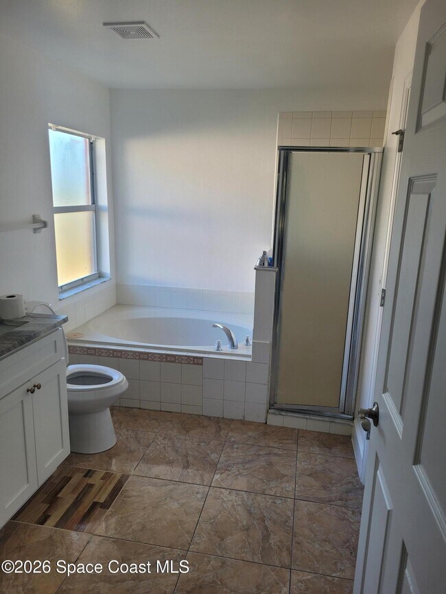 Building Photo - 231 Alcantarra St NW