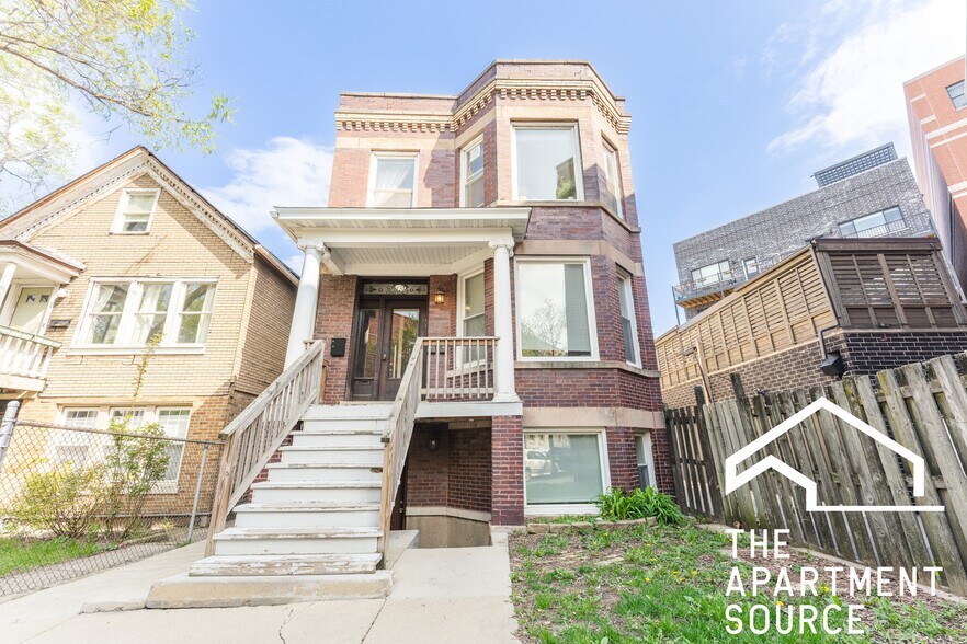 Building Photo - 2765 W Francis Pl
