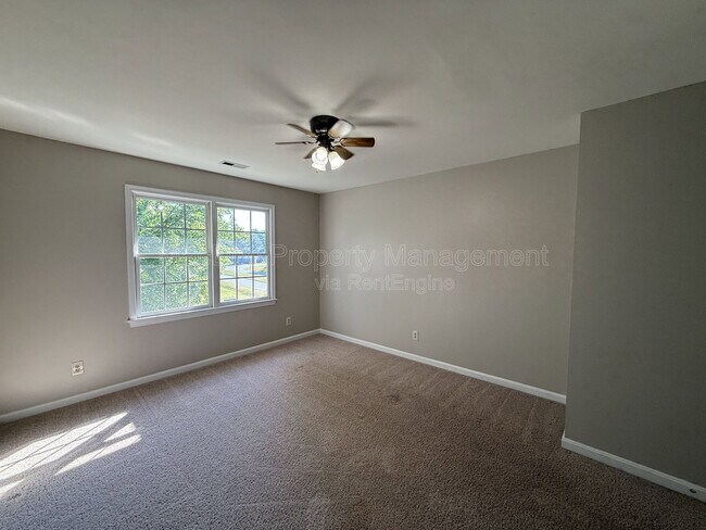 Building Photo - 10500 Westfield Ln