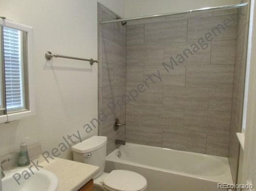 Building Photo - 1244 Carlyle Park Cir