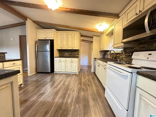 Building Photo - 705 Bagley Dr