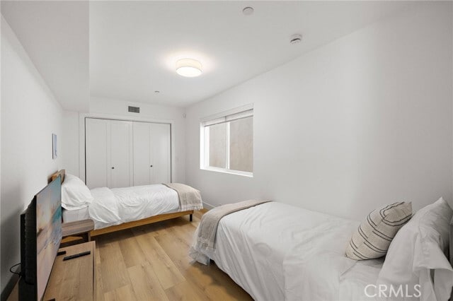 Building Photo - 1045 Gaviota Dr