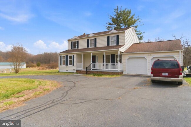 Building Photo - 20040 Bobwhite Ln