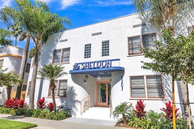 Building Photo - Newly Remodeled Studio on 2nd Street